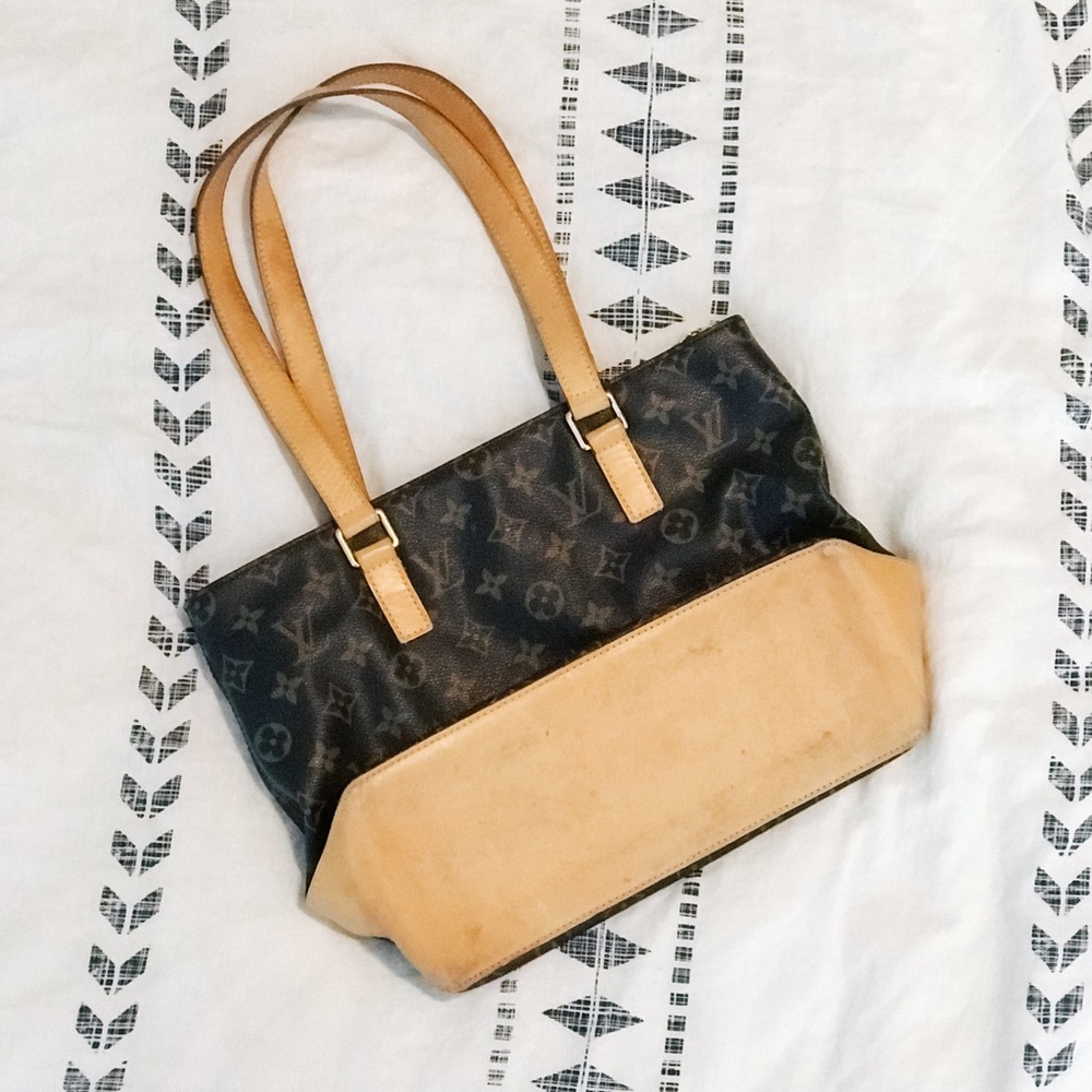 Used AUTHENTIC Louis Vuitton Handbag 7x11”